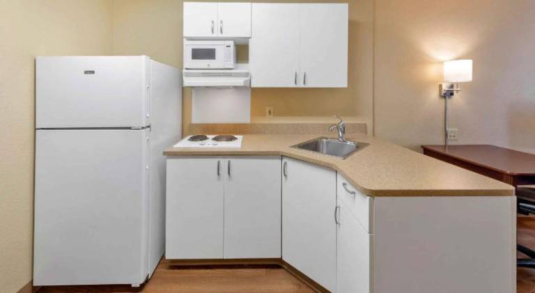 Extended Stay America Suites - Detroit - Dearborn — photo 3
