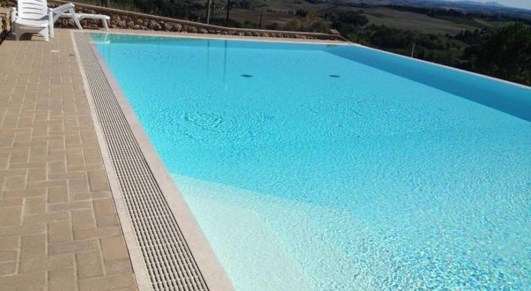 Charming house with pool | Pets are welcome in Siena
