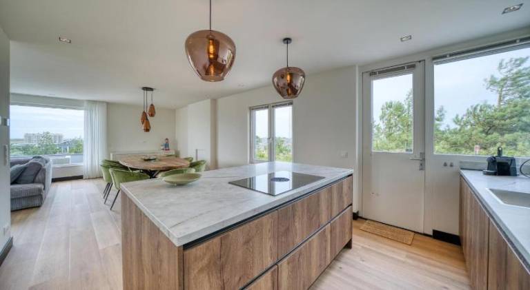 Vacation home with jacuzzi — photo 2