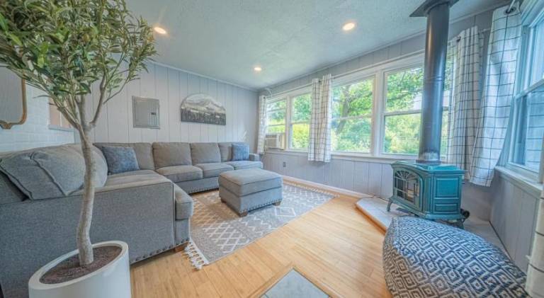 Nice vacation home | Perfect for remote work | Pets are welcome — photo 2