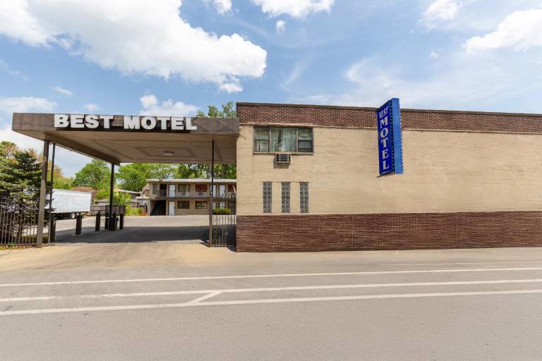 Best Motel By OYO Chicago I-90 in Chicago, IL