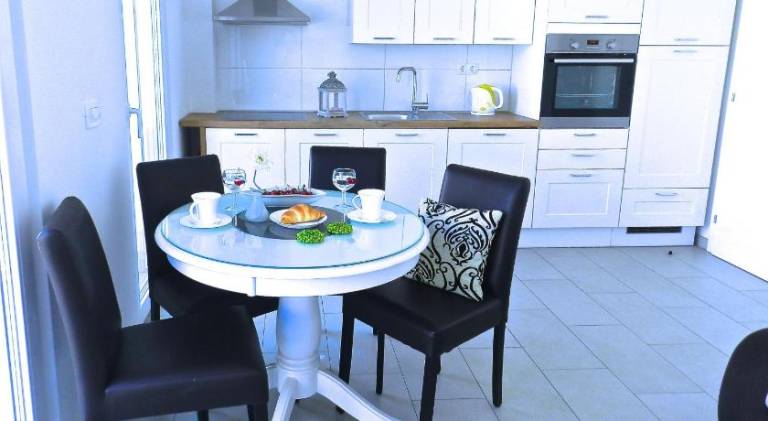 Diamant Apartments in Brela
