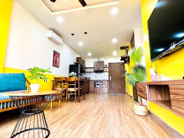 Pleasant rental apartment with yard, pool & jacuzzi | Water view | Suitable for remote work | Dogs allowed in Ha Long