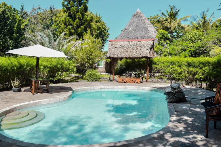 Bed & Breakfast  Diani Beach