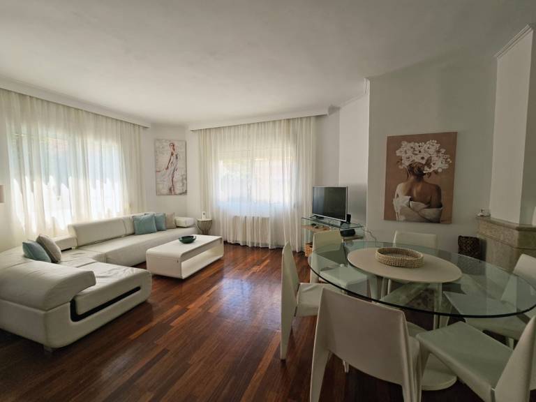 Family-oriented vacation home with barbeque, garden & pool | Beach view | Dogs allowed — photo 4