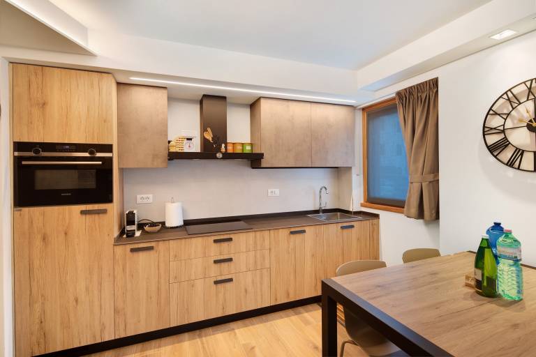 Apartment 'Chalet Emma Isolaccia' with Mountain View, Private Terrace and Wi-Fi — photo 5