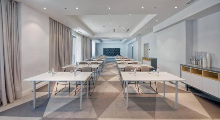 Holiday Inn Express Yerevan By IHG — photo 5