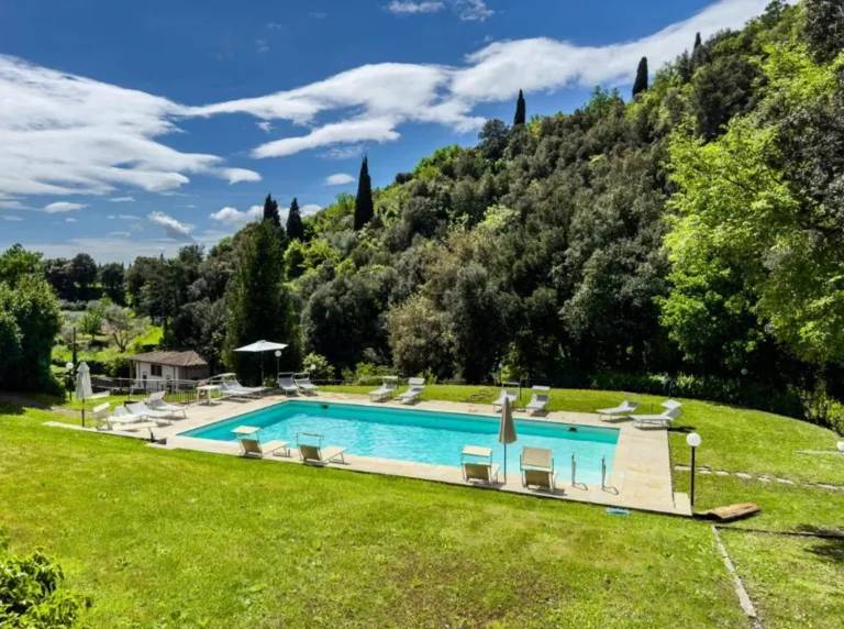 Charming apartment in Loro Ciuffenna, 110 m² with Shared Pool. — photo 2
