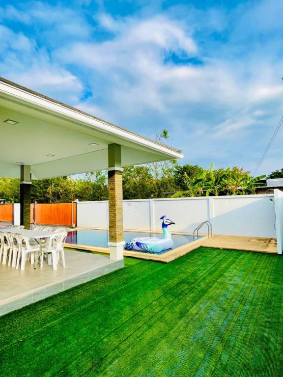 Villa with pool — photo 3