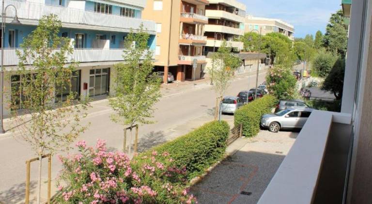 Holiday apartment with patio — photo 3