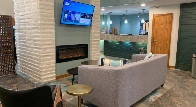 MainStay Suites Springfield South - Battlefield Rd — photo 4