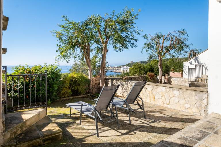 Apartment 'Cala D'Aspide - Apt 3' with Sea View, Wi-Fi and Air Conditioning in Sannicola