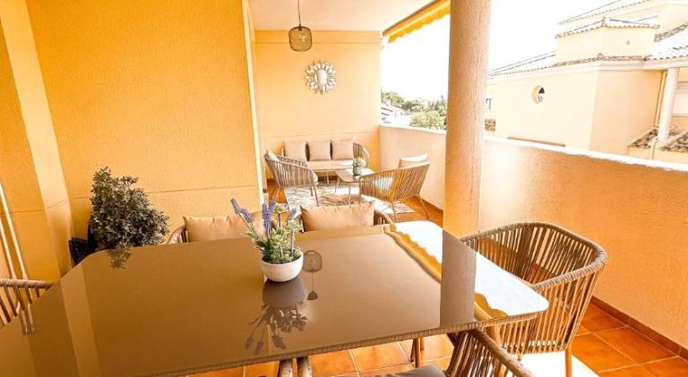 Apartment with pool — photo 4