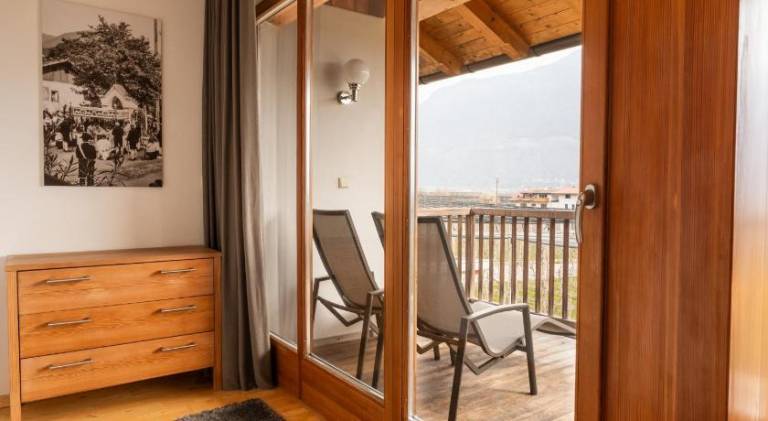 Apartment with barbeque, private pool & terrace — photo 4
