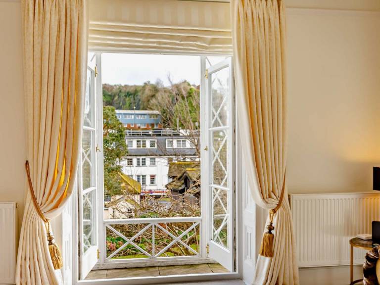 Holiday apartment with patio & garden | Pet-friendly — photo 3