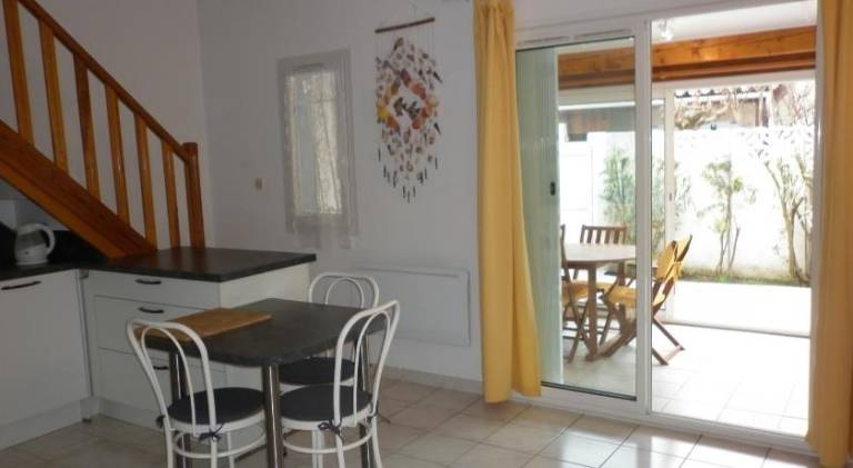 House with pool, garden & patio | Next to the beach | Pets are welcome — photo 4