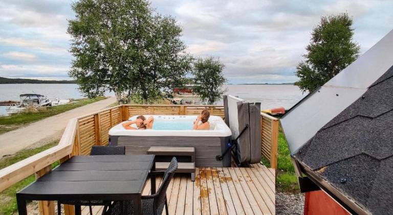 Vacation home with yard, terrace & sauna | Pet-friendly — photo 2