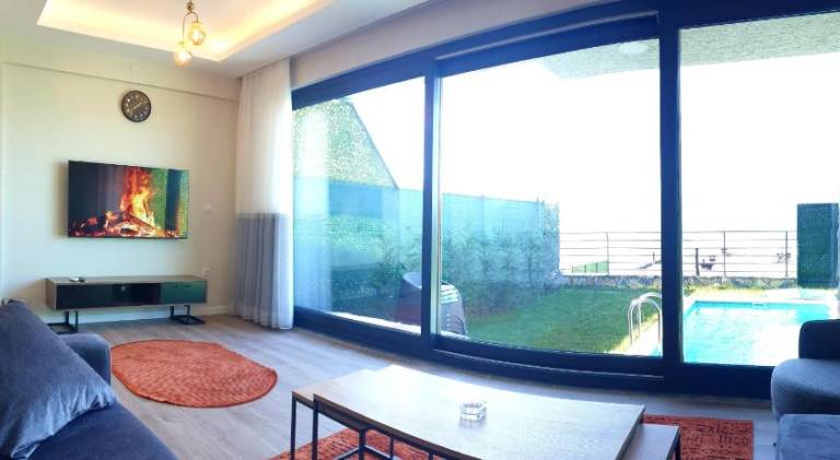 Villa with terrace, private pool & barbeque — photo 2