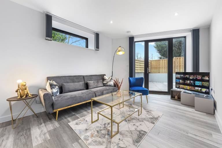 Apartment Harrow