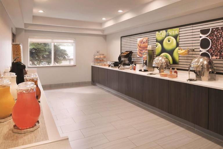 La Quinta Inn & Suites by Wyndham Pocatello — photo 5