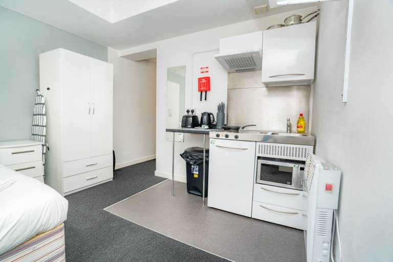 Studio flat Nuneaton