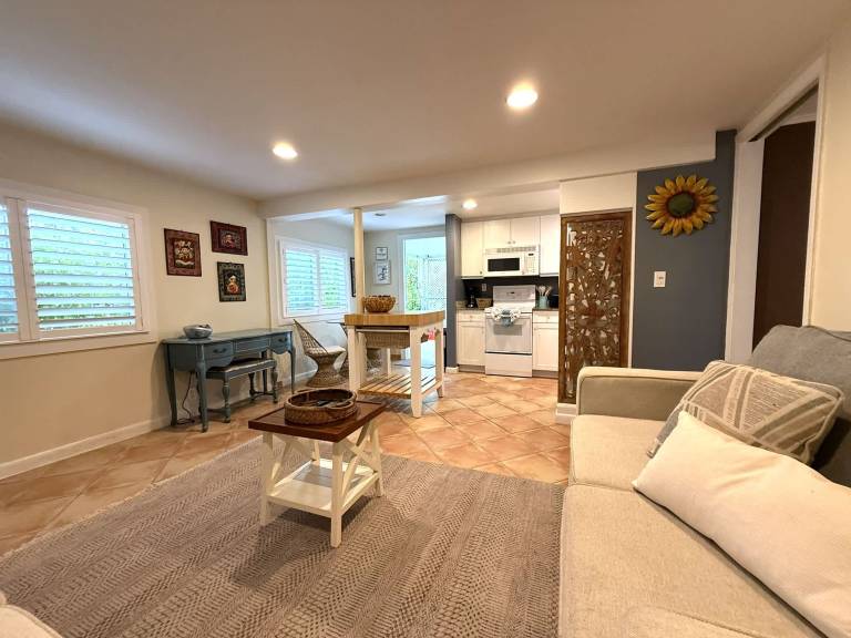 Delray Beach Hideaway Private 1BR w Patio BBQ — photo 5