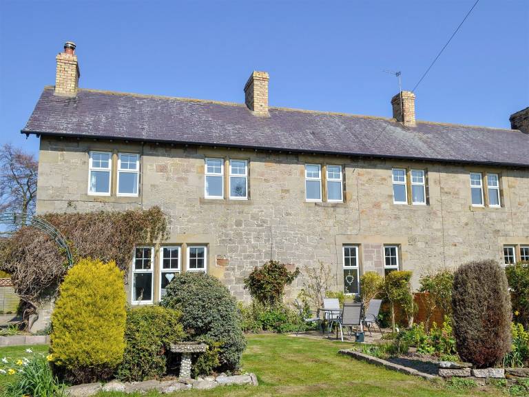 Cottage Craster