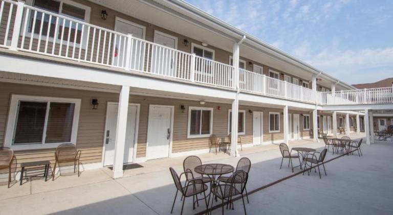 Affordable Suites of America Portage — photo 2