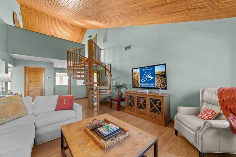 Family-oriented ample vacation home with private pool & barbeque | Next to the beach | Pets allowed — photo 3