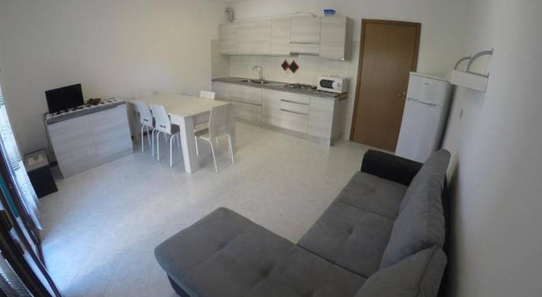 Rental apartment with pool & patio — photo 2