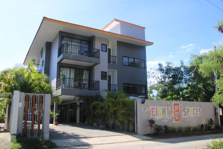 Eight spaces boutique hotel in Koh Samui
