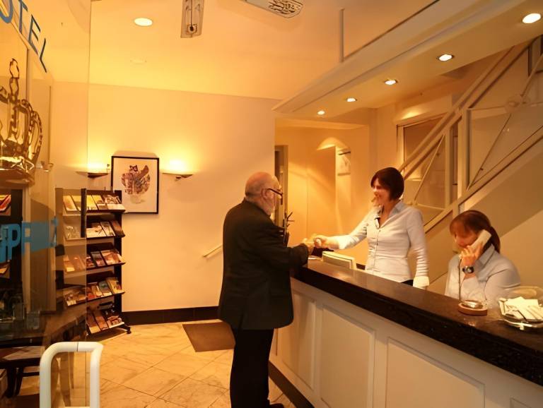 Hotel Kronprinz Garni — photo 3