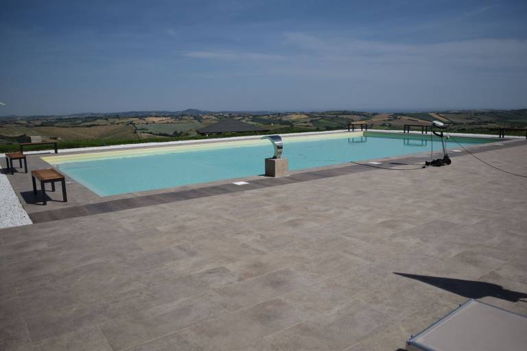 Apartment with yard, patio & BBQ | Panoramic view | Pets are welcome — photo 2