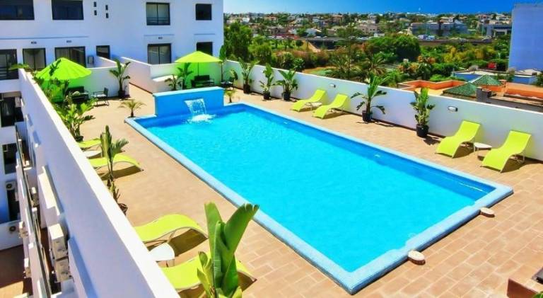 Apartment with pool — photo 3