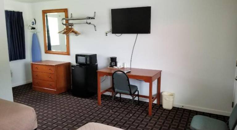 Budget Inn Breezewood — photo 2