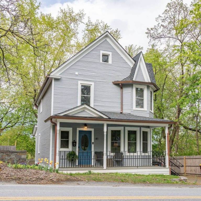 House  Greenport
