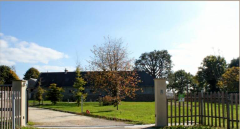 Gite with garden & patio — photo 4