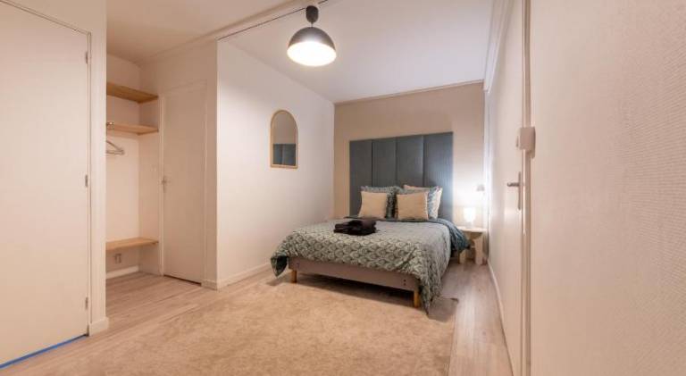 Rental apartment with 1 room for 4 persons in Tinqueux