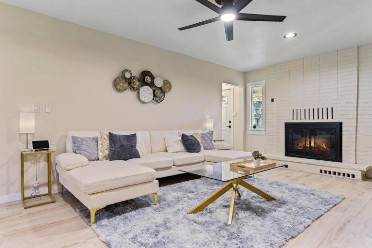 Family-friendly vacation home with patio & garden | Pet-friendly — photo 3