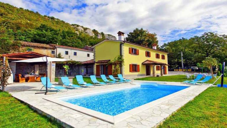 Vila Lupoglav