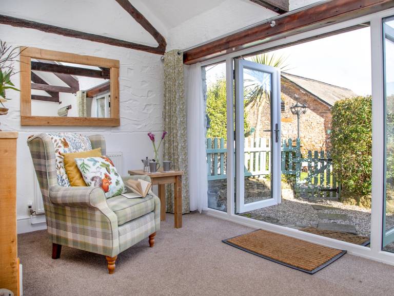 Family-oriented nice cottage with barbeque & garden | River view | Dogs allowed — photo 3