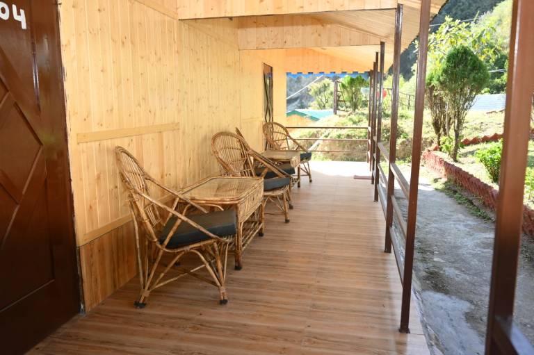 House with barbeque | Water view — photo 3