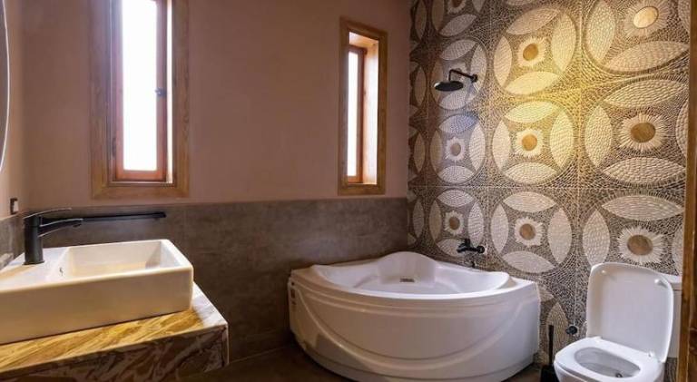 Rental apartment with jacuzzi — photo 2