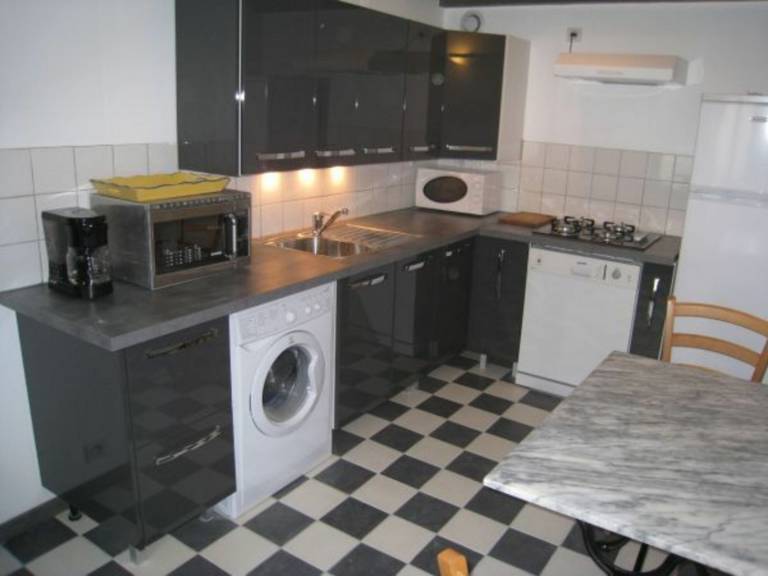 Renovated Cobbler's Cottage with Terrace - Cozy Village Retreat near Nancy — photo 4