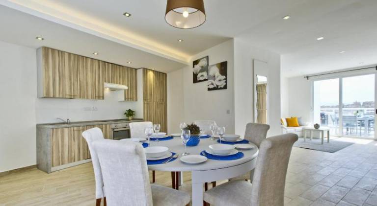 Valletta Bastion View Apartments & Penthouse With Heated Jacuzzi — photo 3