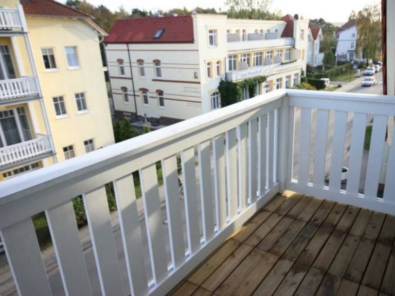 Rental apartment with 1 room for 3 persons in Kuehlungsborn