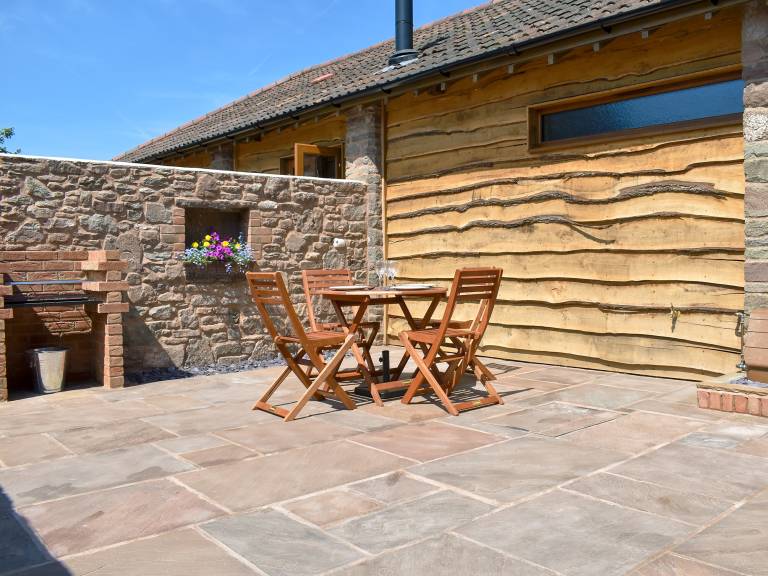 Lambing Shed UK12380