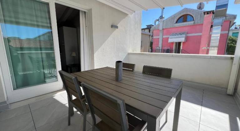 Beautiful rental apartment with patio | Close to the beach | Pets are welcome — photo 4