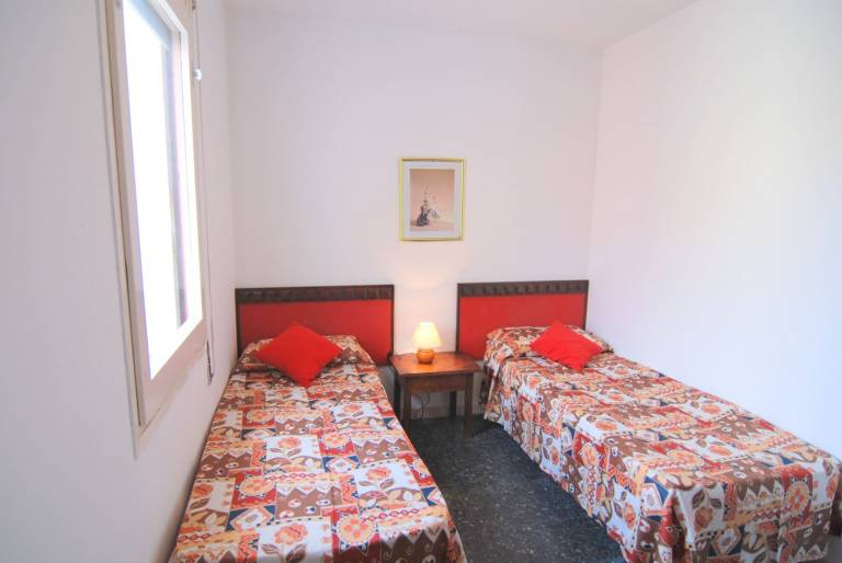 Holiday apartment with terrace | Next to the beach | Dogs allowed — photo 4