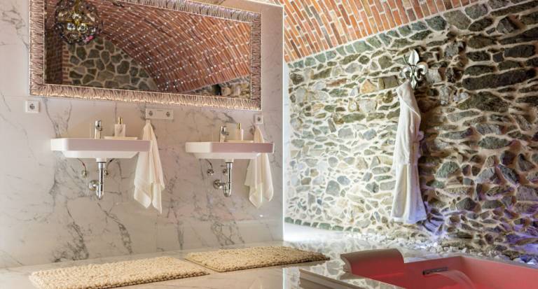 Rental apartment with private pool & jacuzzi — photo 4